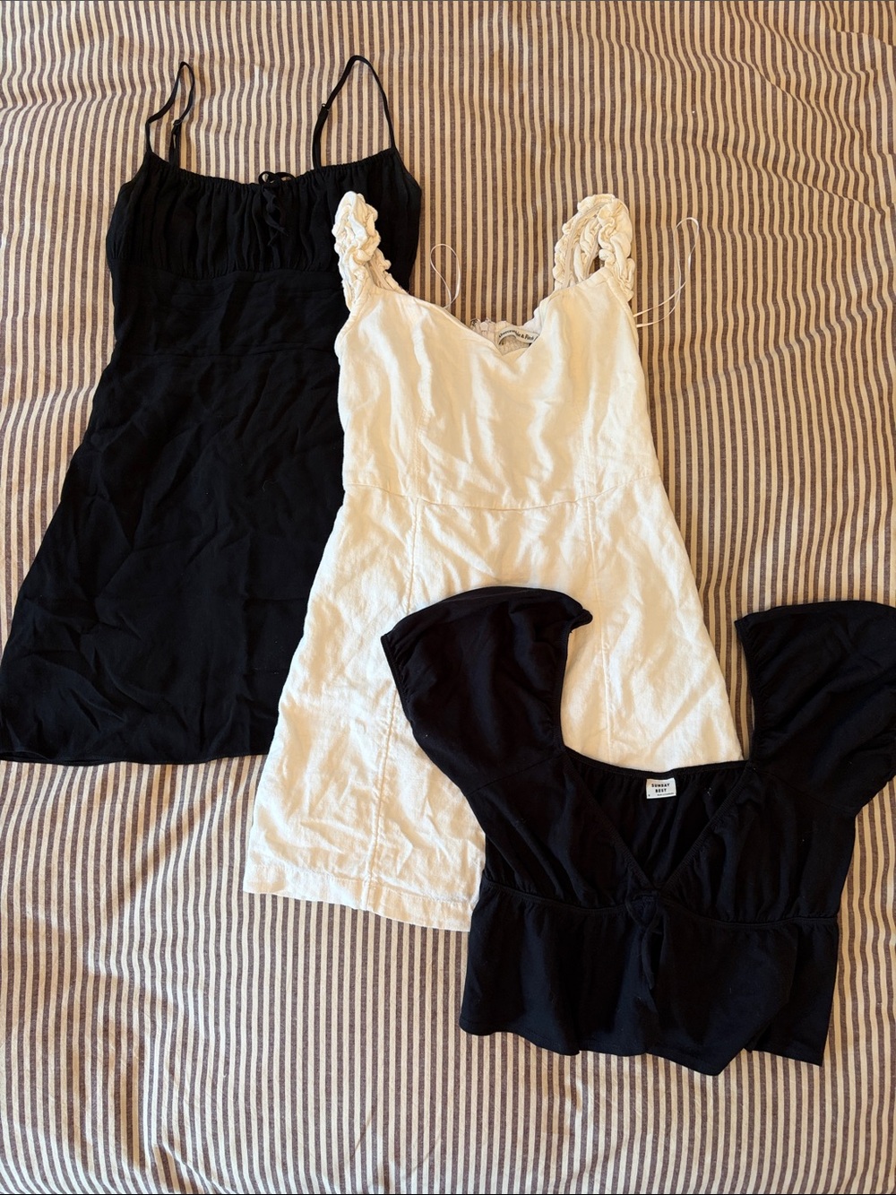 Aritzia and Abercrombie Summer Sundress Bundle (size XS)